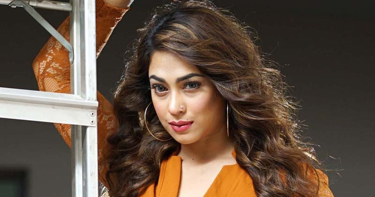 খুলনা গেলেই আমাকে মেরে ফেলবে: পপি