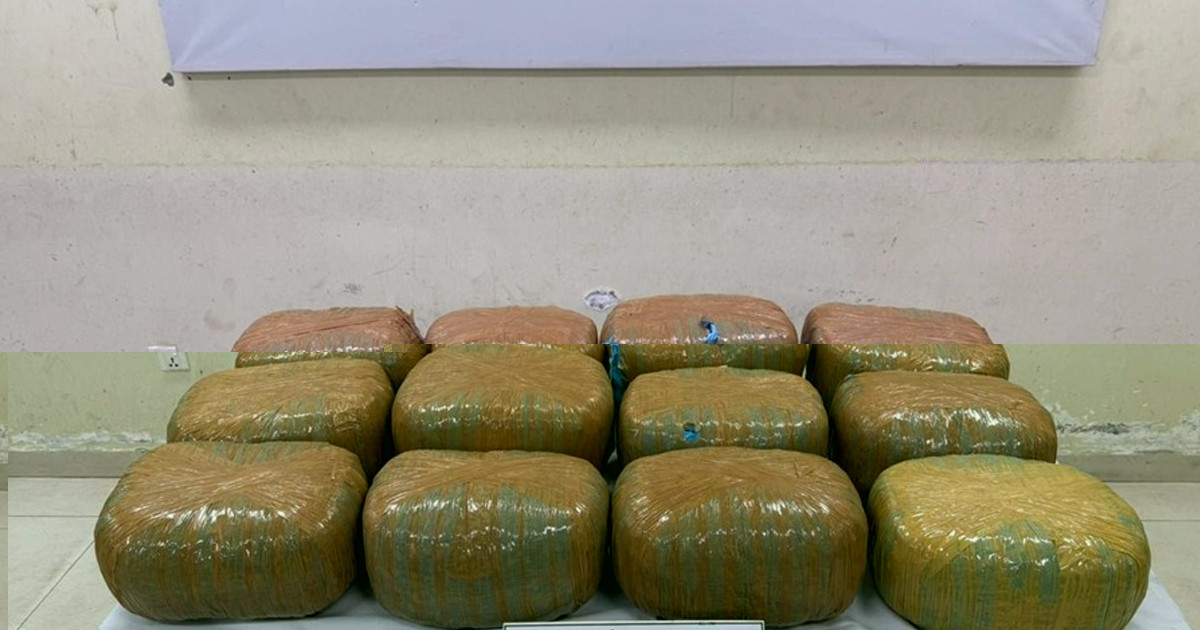 সোনার বাংলা ট্রেন হতে ৬০ কেজি গাঁজা উদ্ধার