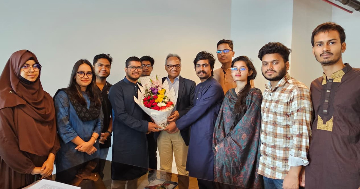 ইমদাদুল হক মিলনের সঙ্গে শুভসংঘ ঢাবি শাখার সৌজন্য সাক্ষাৎ