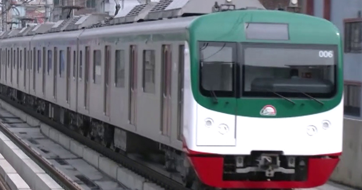 হঠাৎ মেট্রোরেল লাইনের ওপর পড়ল ড্রোন, ৯ মিনিট বন্ধ ছিল চলাচল