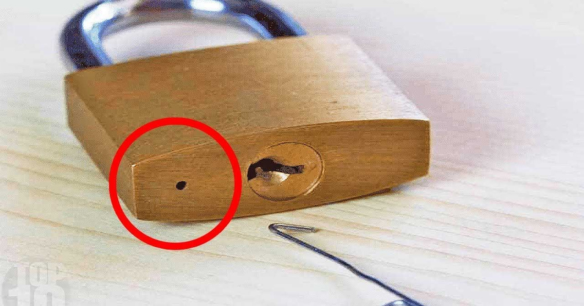তালার নিচে ছোট্ট ছিদ্র কেন থাকে, জানলে অবাক হবেন!
