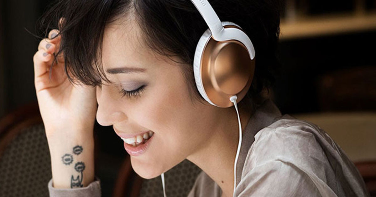 সংগীত ওষুধের কাজ করে, মস্তিষ্ক বিজ্ঞানীদের দাবি