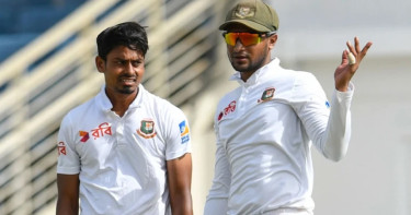 টেস্টে সর্বোচ্চ উইকেটের মালিক এখন তাইজুল, যা বললেন সাকিব