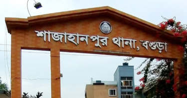 ছেলে-মেয়ের লাশ বিছানায়, মায়ের নিথর দেহ ঝুলছিল রশিতে