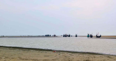 মালয়েশিয়ায় পাচারের জন্য রাতের আঁধারে নারী-শিশুদের নেওয়া হয় দুর্গম বিচে, অতঃপর…