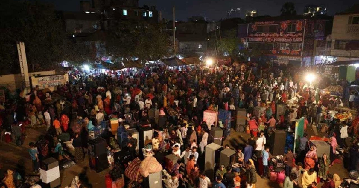 ৫ ঘণ্টা পর নিয়ন্ত্রণে কড়াইল বস্তির আগুন