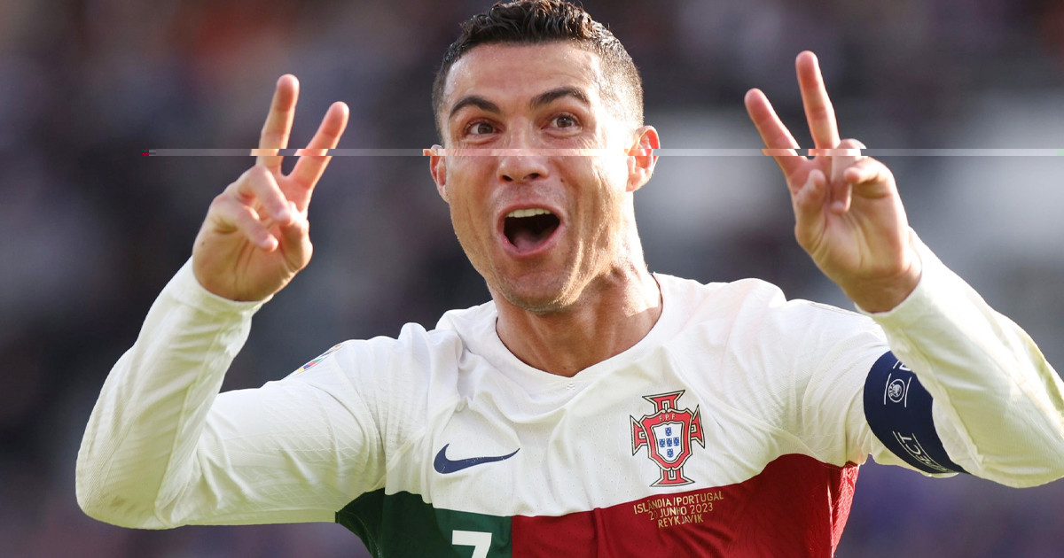 রোনালদোকে বড় সুখবর দিল ফিফা