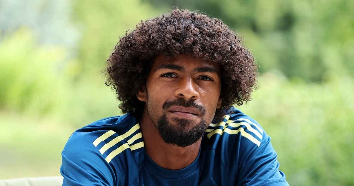 ঘুরে দাড়ানোর বার্তা হামজার, ‘একজোট হয়ে ঝাঁপিয়ে পড়তে হবে’