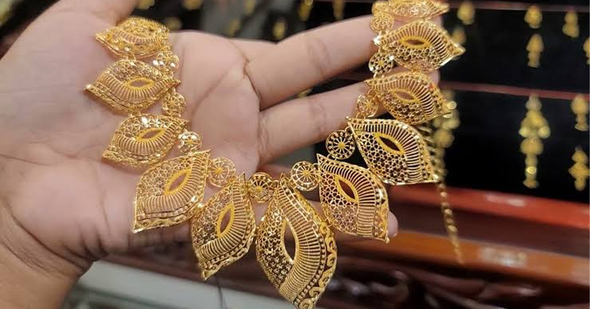 দেশের বাজারে কত দামে বিক্রি হচ্ছে স্বর্ণ