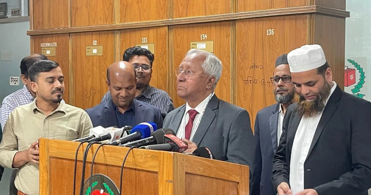 সেনাবাহিনীর ম্যাজিস্ট্রেসি ক্ষমতা থাকবে ২৮ ফেব্রুযারি পর্যন্ত: ইসি সচিব