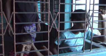 ঋণের ফাঁদে ধ্বংস গোটা পরিবার; প্রতিবন্ধী সন্তানদের রেখে কারাগারে ‘মা’