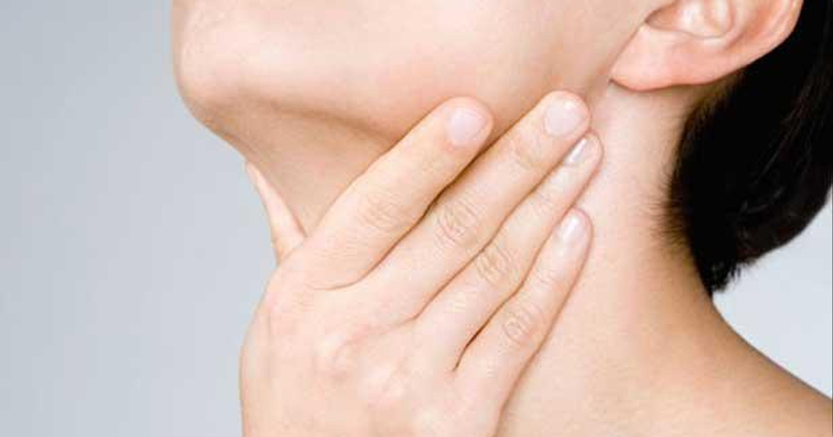 থাইরয়েড ক্যানসার নিঃশব্দে বাড়ছে না তো? দেখে নিন ৫ সতর্ক সংকেত