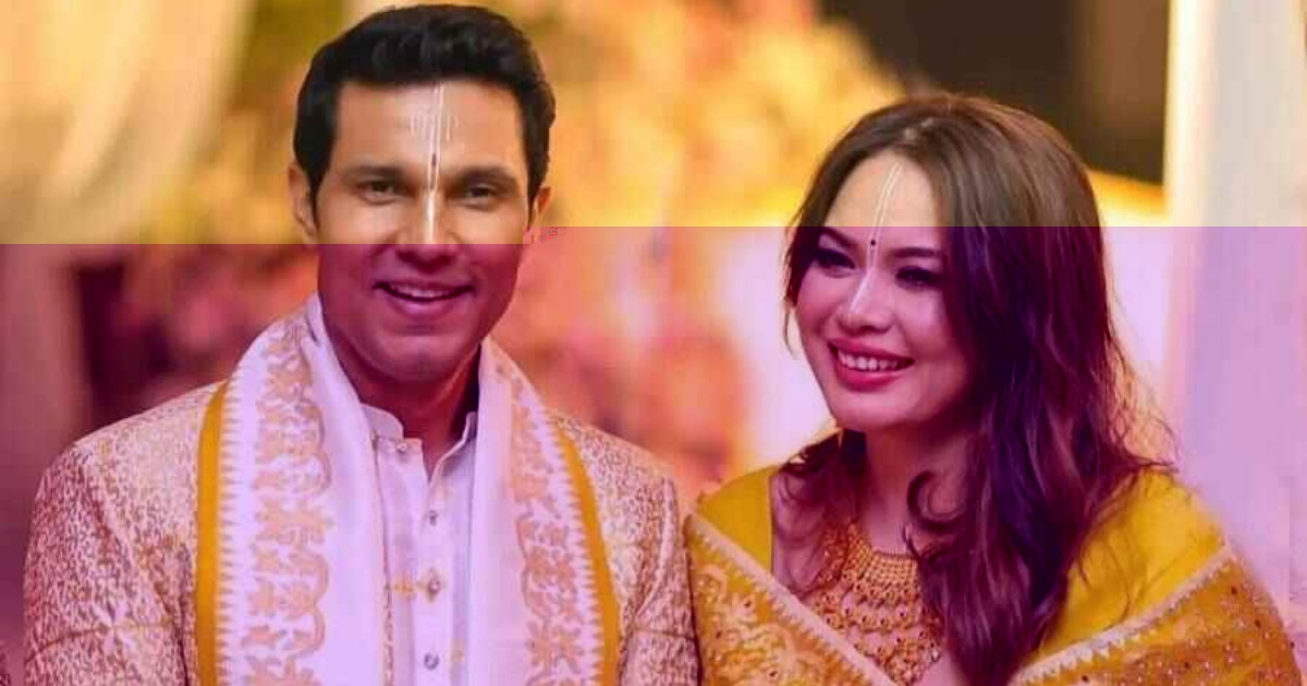 দ্বিতীয় বিবাহবার্ষিকীতে ‘তিন’ হওয়ার ঘোষণা রণদীপ-লিনের