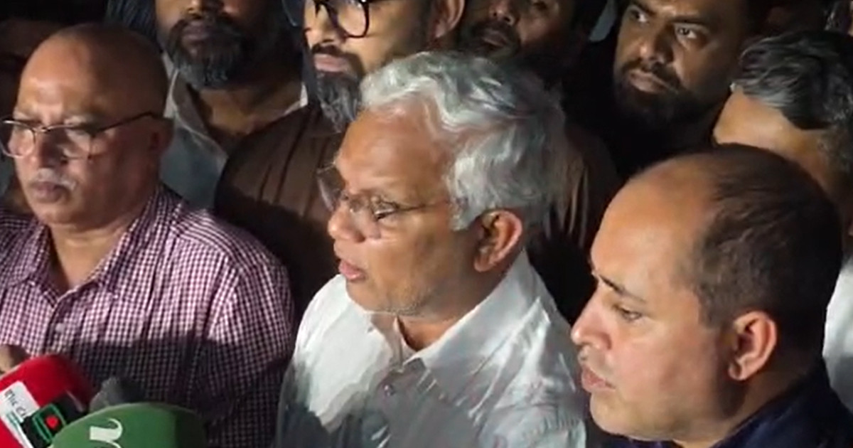 বেগম খালেদা জিয়ার শারীরিক অবস্থা স্থিতিশীল: ডা. জাহিদ