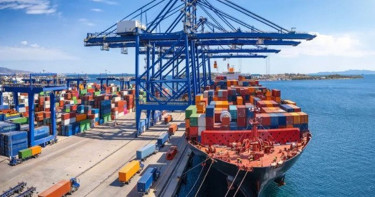 বিশ্ববাণিজ্য হুমকিতে বাংলাদেশ