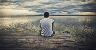 বয়স বাড়ার সঙ্গে সঙ্গে কি বন্ধু হারিয়ে যাচ্ছে? যে কারণগুলো দায়ী