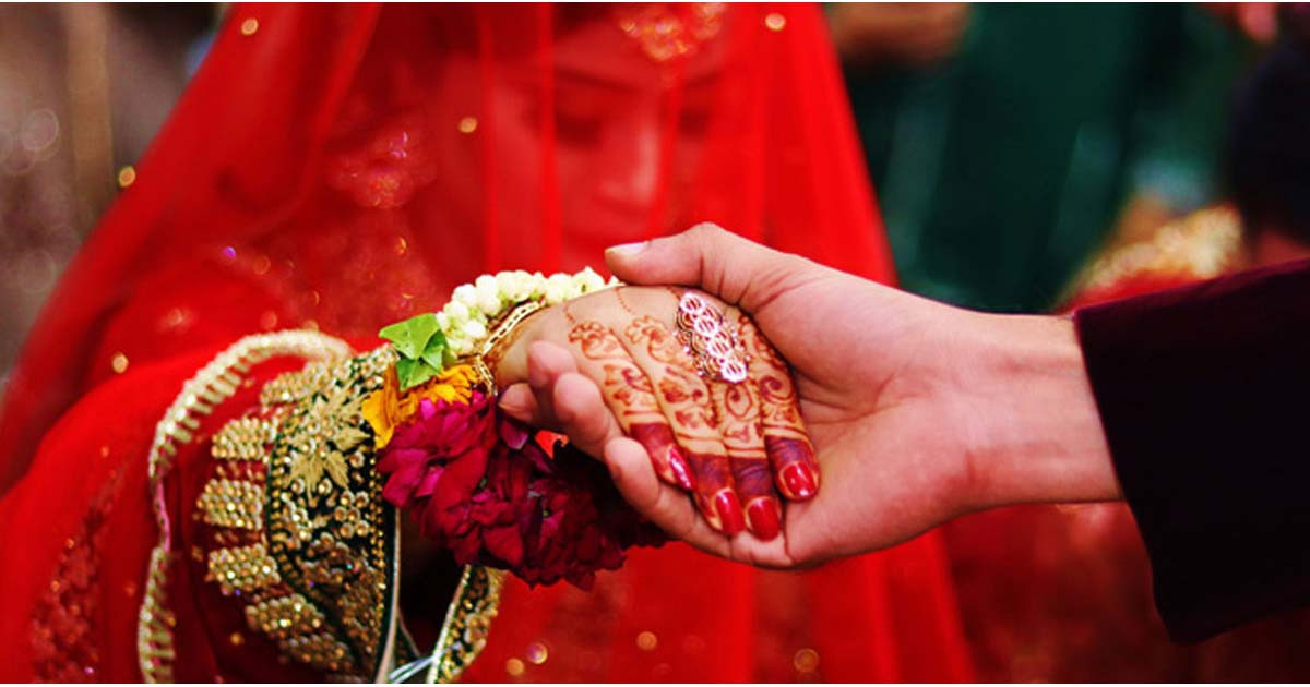 স্বামী-সন্তান রেখে কুয়েতে প্রেমিককে বিয়ে, অতঃপর...