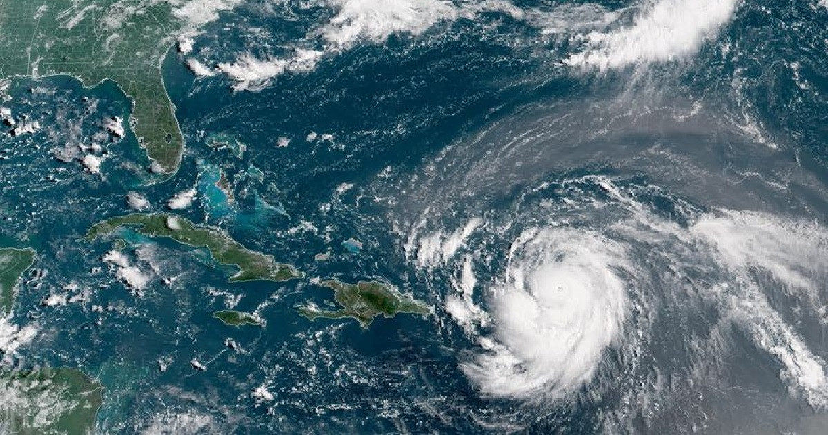 ঘূর্ণিঝড় ‘ডিটওয়াহ’: বিশেষ বিজ্ঞপ্তিতে যা জানালো আবহাওয়া অফিস