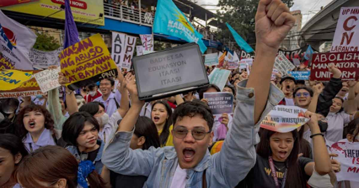 ফের অভ্যুত্থানে জেন-জিরা, উত্তাল এশিয়ার আরেক দেশ