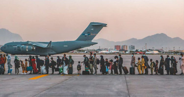 আফগানদের ভিসা দেওয়া বন্ধ করল ট্রাম্প প্রশাসন