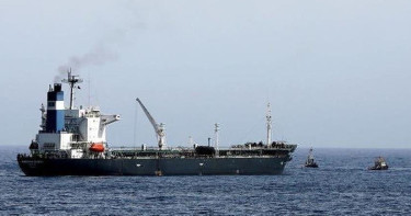 পারস্য উপসাগরে জ্বালানিবোঝাই বিদেশি জাহাজ জব্দ করলো ইরান