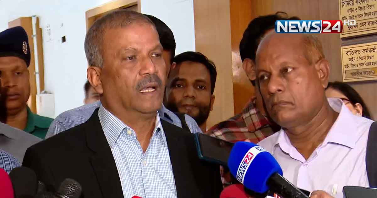 তারেক রহমানের দেশে ফেরার বিষয়ে কোনো আইনি বাধা নেই: আসিফ নজরুল