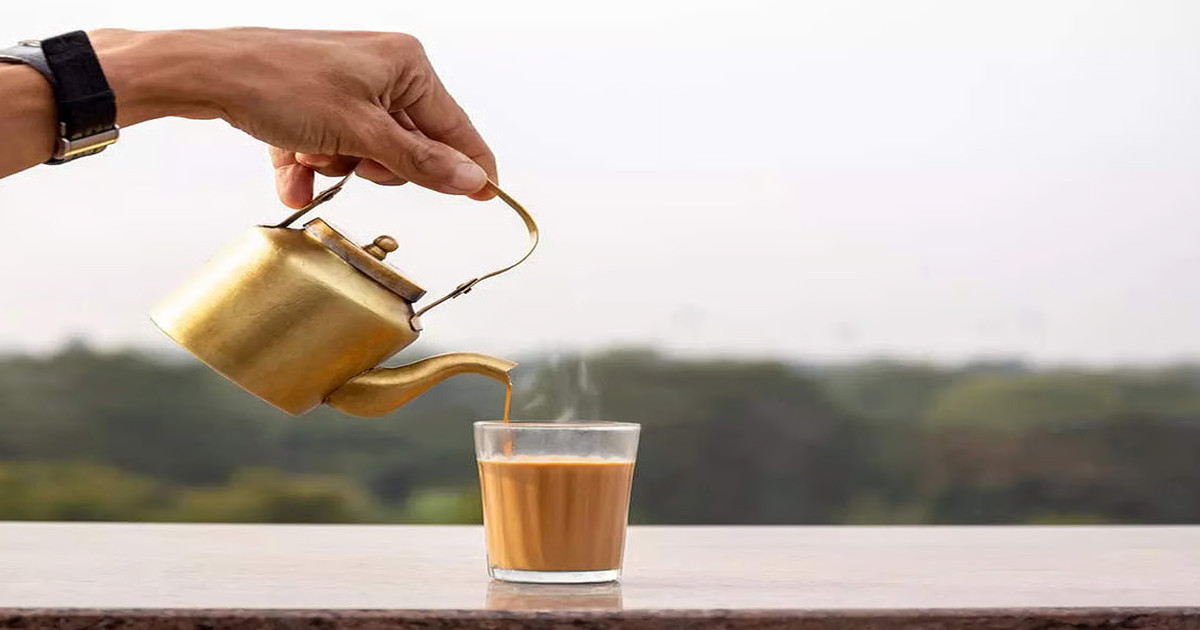 শীতে বারবার চা-কফি পানে বাড়তে পারে যেসব স্বাস্থ্যঝুঁকি