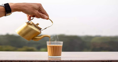 শীতে বারবার চা-কফি পানে বাড়তে পারে যেসব স্বাস্থ্যঝুঁকি