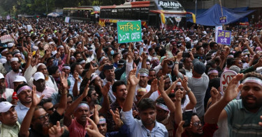 প্রাথমিকের আন্দোলনরত ৪২ শিক্ষক নেতাকে বদলি