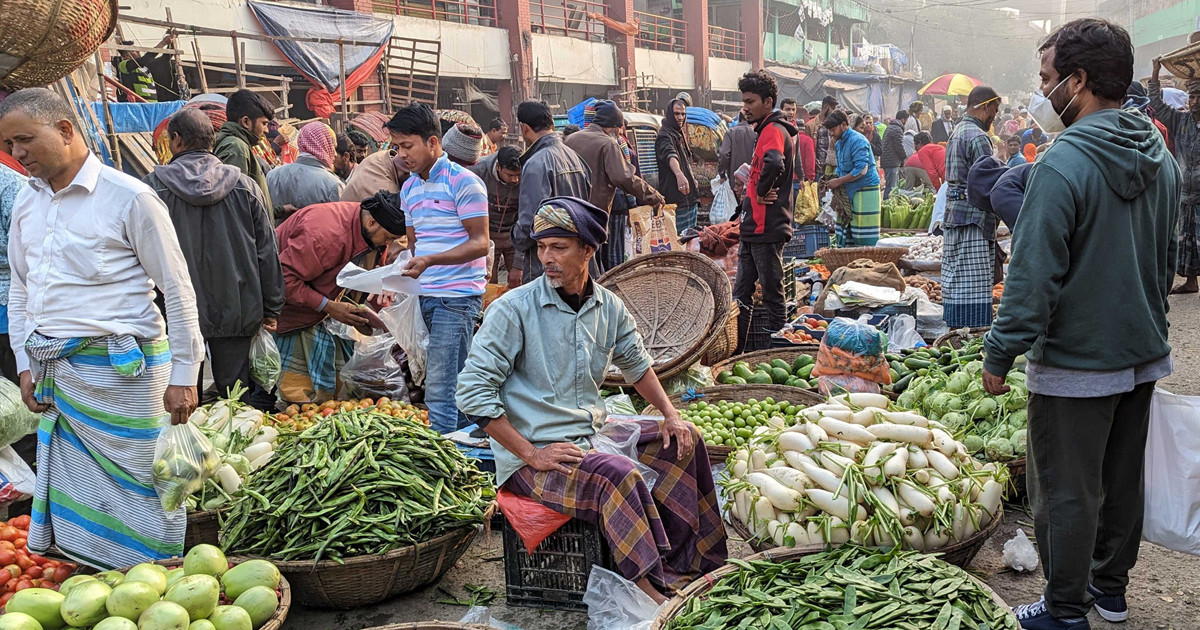 নিত্য পণ্যের দাম ঊর্ধ্বমুখী, ক্ষোভ প্রকাশ ক্রেতাদের