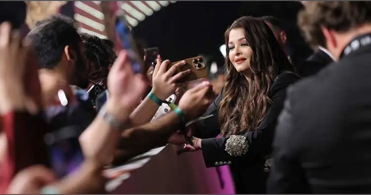 সৌদি আরবের লাল গালিচায় বিশ্বতারকারা