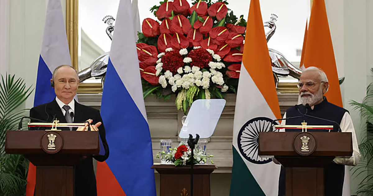 ভারতকে ‘নিরবচ্ছিন্ন’ জ্বালানি সরবরাহের আশ্বাস দিলেন পুতিন