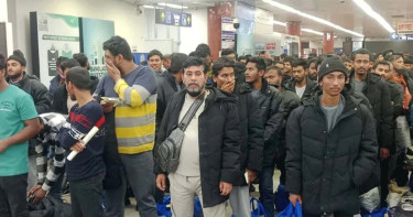 দুর্বিষহ জীবন শেষে লি‌বিয়া থে‌কে দে‌শে ফির‌লেন ৩১০ বাংলাদেশি