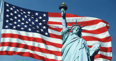 আশ্রয়প্রার্থীদের ওয়ার্ক পারমিট নিয়ে দুঃসংবাদ দিলো যুক্তরাষ্ট্র