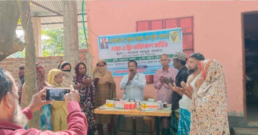 নারায়ণগঞ্জে বিনামূল্যে চিকিৎসা-ডেঙ্গু প্রতিরোধে ফগার মেশিন দিয়ে ওষুধ ছিটানো অব্যাহত