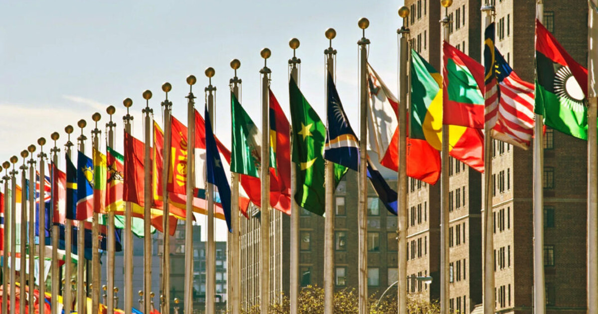 একক ক্ষমতার কূটনীতির যুগ শেষ হতে চলেছে