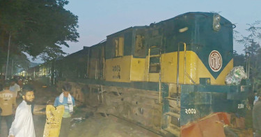 ট্রেনের ইঞ্জিন বিকল, ঢাকা-ময়মনসিংহ রেল যোগাযোগ বন্ধ