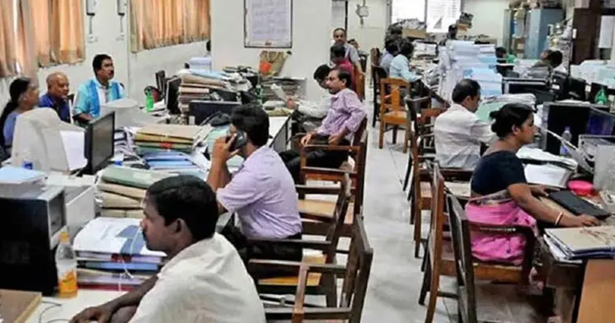 ডিসেম্বরে টানা তিন দিনের ছুটি পাচ্ছেন সরকারি চাকরিজীবীরা