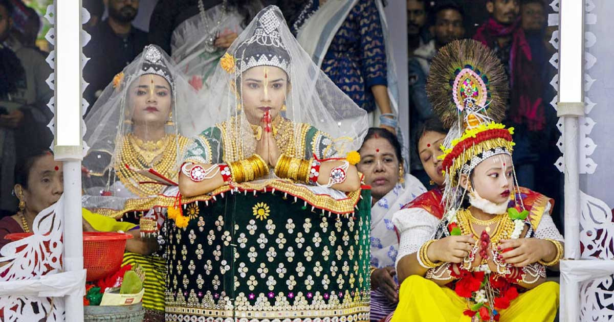 বিশ্বসাহিত্য কেন্দ্রে মণিপুরী জনগোষ্ঠীর ওপর ছবি প্রদর্শনী