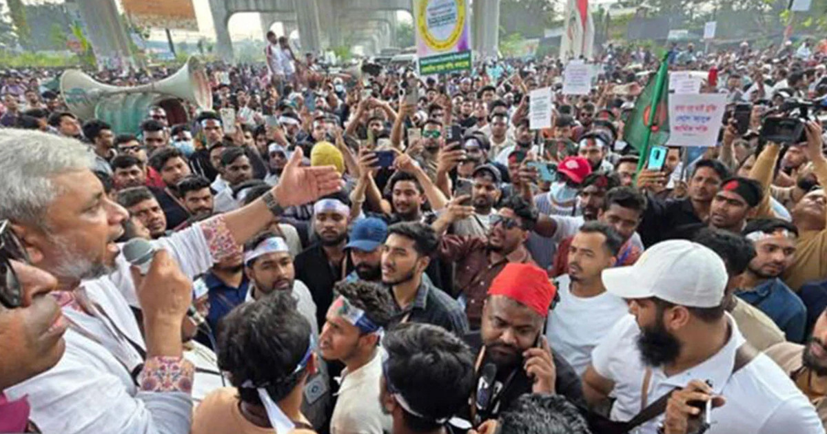 আন্দোলন চালিয়ে যাওয়ার ঘোষণা মোবাইল ব্যবসায়ীদের