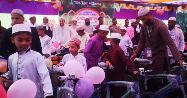 মনোহরদীতে ৪০ দিন মসজিদে নামাজ আদায় করে সাইকেল পেল ৩৭ শিশু-কিশোর