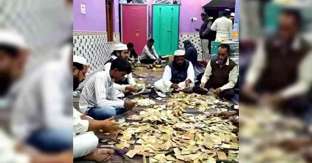 ‘বাবরি মসজিদ’ নির্মাণে অনুদানের বন্যা, টইটম্বুর সংগ্রহ বাক্স