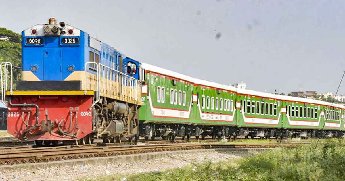 পূর্বাঞ্চলের ট্রেন ভাড়া বাড়ানোর সিদ্ধান্ত