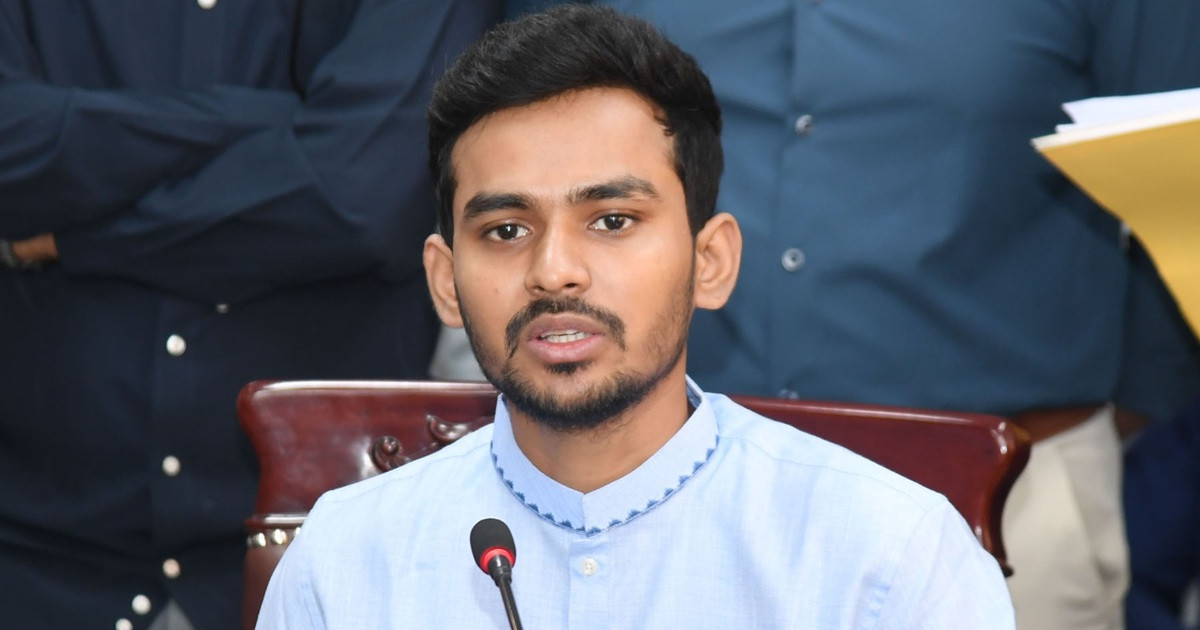 জরুরি সংবাদ সম্মেলন ডেকেছেন আসিফ মাহমুদ