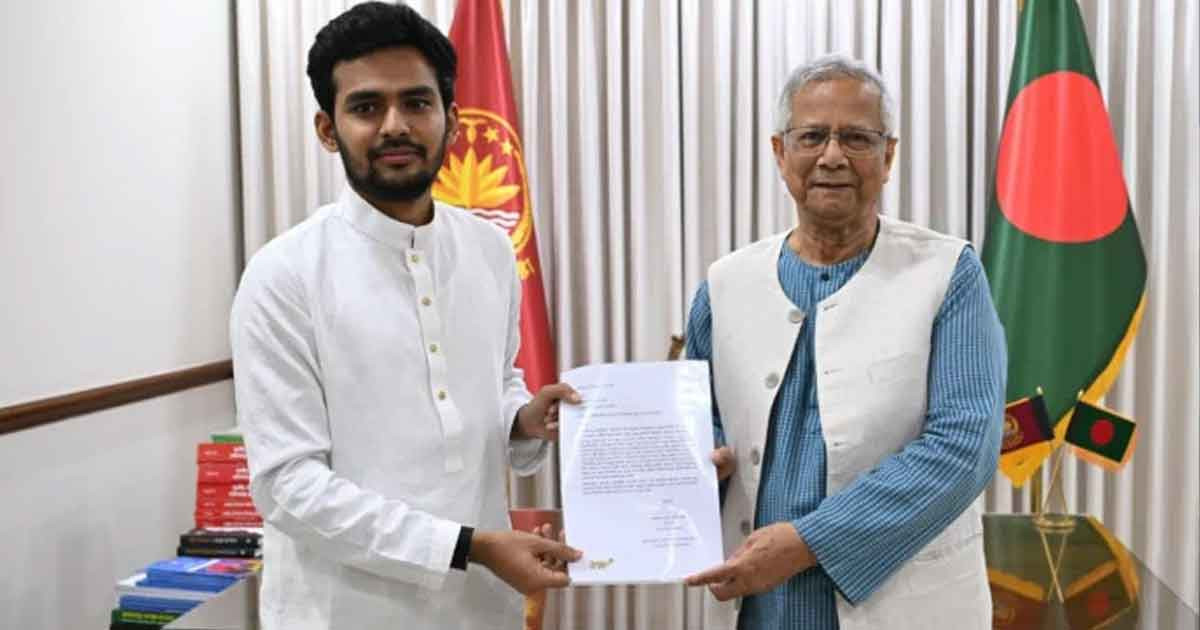 পদত্যাগপত্রে যা লিখেছেন উপদেষ্টা আসিফ মাহমুদ