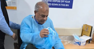 বেগম খালেদা জিয়াকে দেখতে এভারকেয়ারে স্বরাষ্ট্র উপদেষ্টা