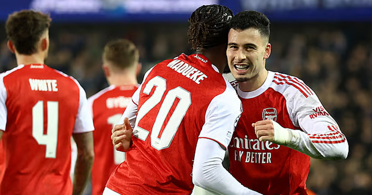 আর্সেনালের বাজিমাত, হোঁচট খেলো পিএসজি