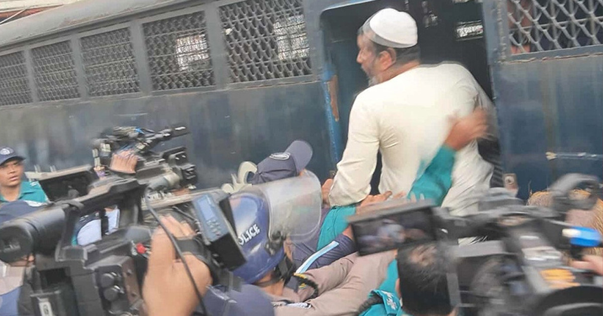 সচিবালয়ে অর্থ উপদেষ্টাকে অবরুদ্ধের ঘটনায় পুলিশ হেফাজতে ৪ জন