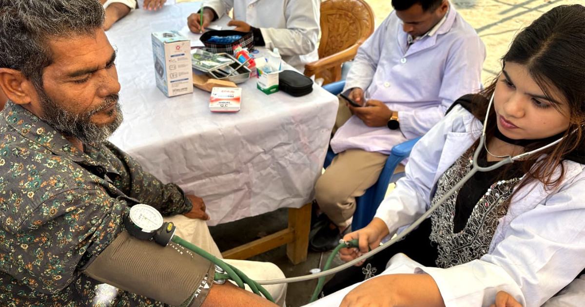 বিজয়নগর পল্লীতে বসুন্ধরা শুভসংঘ আইইউবিএটি শাখার দিনব্যাপী ফ্রি মেডিকেল ক্যাম্প