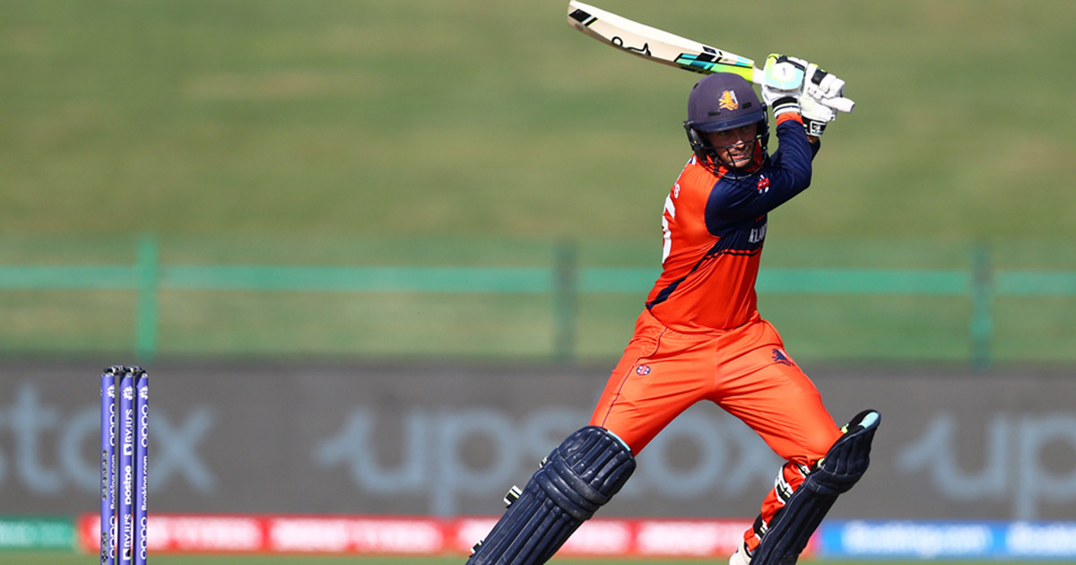 ২৩ ছক্কার ঝড়, টি–টোয়েন্টিতে করলেন ২২৯*